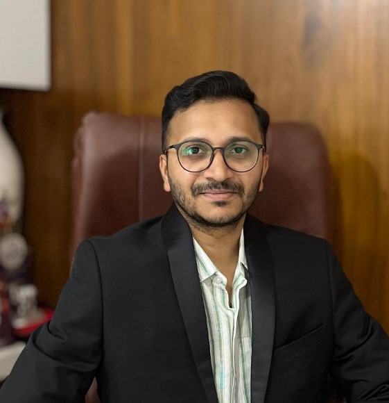 DR. AVINASH ITAGI